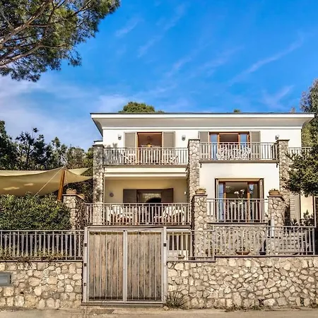 3 Pizzi - Amazing Sea View Apartman Nerano